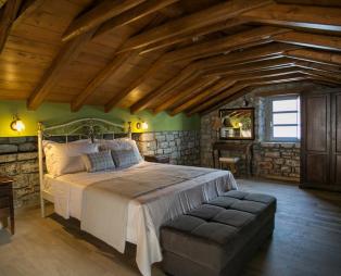 Εn Plo Luxury Suites