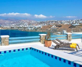 Grand Beach Hotel: Ένα πολυτελές καταφύγιο στην καρδιά της Μυκόνου