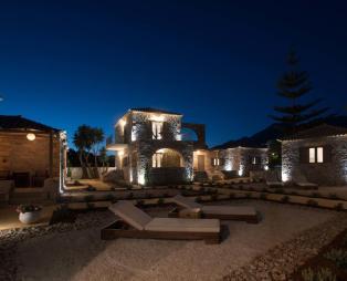Calme Suites Mani