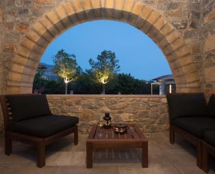 Calme Suites Mani