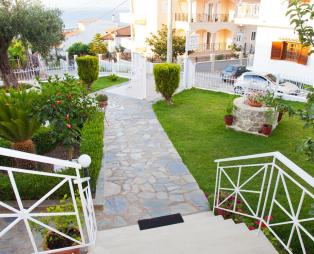 Erato Apartments