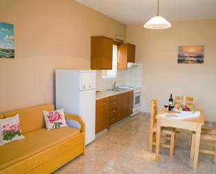 Margarita Studios & Apartments