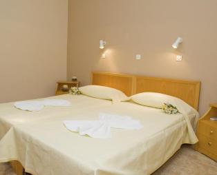Margarita Studios & Apartments