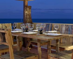 Pilot Beach Resort: Βυθιστείτε σε ένα κόσμο κρητικής γοητείας