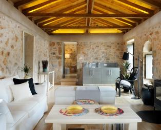Eleanthi Residence