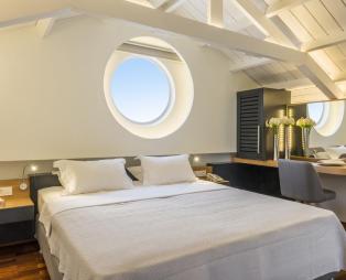 Forum Suites