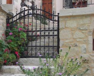 Patriko - Traditional Stone Residence