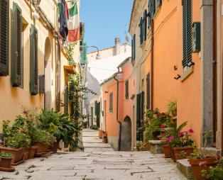 5 μυστικά νησιά της Ιταλίας που αξίζει να ανακαλύψεις