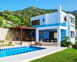 Okeanides Villas