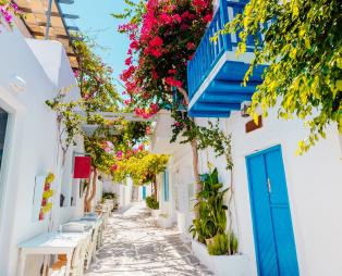 Conde Nast Traveler: Τρία ελληνικά νησιά στα κορυφαία του κόσμου (pics)