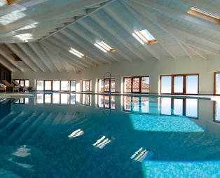 Santa Marina Arachova Resort & Spa: Υψηλή φιλοξενία στις πλαγιές του Παρνασσού