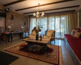 Vathyskia Guesthouse
