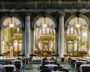 Το παλαιότερο cafe της Ευρώπης έκλεισε 300 χρόνια ζωής (pics)