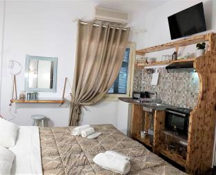 Onar Syros - Rustic Rooms