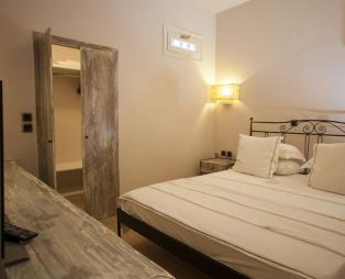 Ammos Naxos Exclusive Apartments