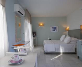 Ammos Naxos Exclusive Apartments