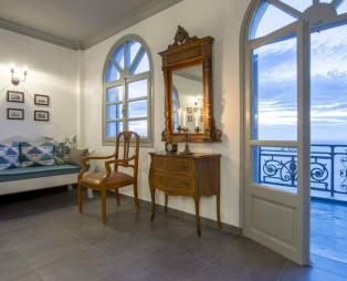 Caldera's Dolphin Suites