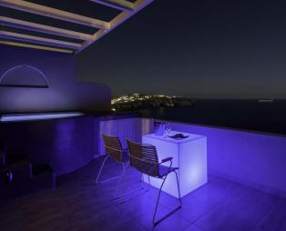 Caldera's Dolphin Suites
