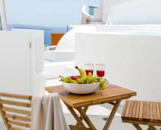 Delta Suites