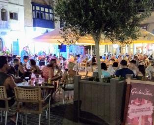 Ένα ελληνικό παραθαλάσσιο χωριό στα κρυμμένα μυστικά της Ευρώπης