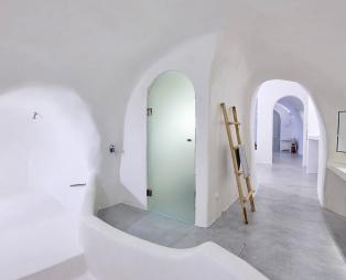 Cave Suite Oia