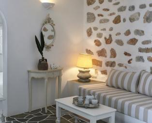 Folegandros Apartments