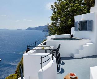 Virginia's Cave Villas