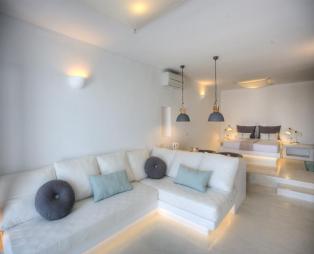 Minois Sugarcube Suites: Ανακαλύψτε την ουσία της κυκλαδίτικης ζωής στην Πάρο