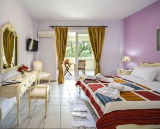 Paxos Club Resort & SPA