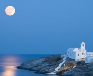 Focus: Αυτά είναι τα πέντε ελληνικά νησιά που προτείνει στους Γερμανούς για τις φετινές διακοπές