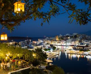 Άγιος Νικόλαος: Ξακουστός για τις παραλίες του