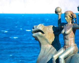 Άγιος Νικόλαος: Ξακουστός για τις παραλίες του