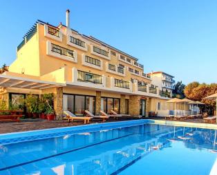 Cavos Bay Hotel & Studios: Ζήστε τις απόλυτες διακοπές στην Ικαρία