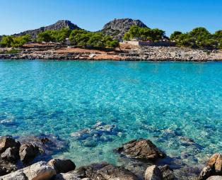 4 μονοήμερες αποδράσεις για βουτιές κοντά στην Αθήνα