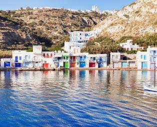 Conde Nast Traveller: 12 γραφικοί οικισμοί στα ελληνικά νησιά που πρέπει να επισκεφθείς