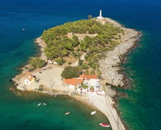 Ταξίδι στο νησάκι όπου βρήκαν ερωτικό καταφύγιο ο Πάρις και η Ωραία Ελένη