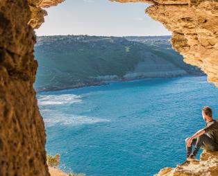 Travel+Leisure: Αυτό το ελληνικό νησί είναι ιδανικό για να απομονωθείς