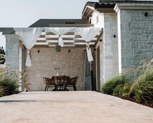 The Luxury Villas: Φιλοξενία υψηλών προδιαγραφών στην Πρέβεζα