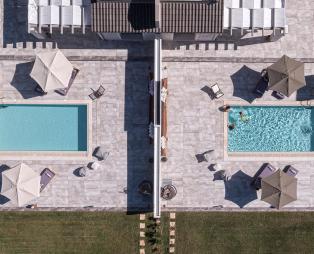 The Luxury Villas: Φιλοξενία υψηλών προδιαγραφών στην Πρέβεζα