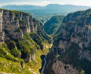 12 μέρη στην Ελλάδα με θέα που κόβει την ανάσα