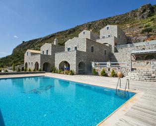 Εν Πλώ Luxury Suites: Ταξίδι στο Ομηρικό Οίτυλο
