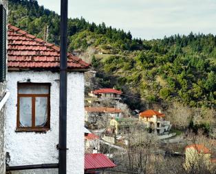 Ένα ελληνικό χωριό βγαλμένο από πίνακα ζωγραφικής