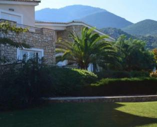 Luxury Villa Flora Kiparissia