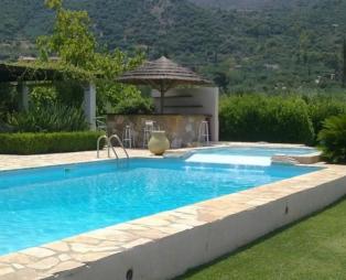 Luxury Villa Flora Kiparissia