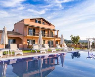 Eleni Luxury Villa