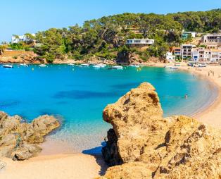 Δύο «κρυφές» ελληνικές παραλίες στις top 10 της Ευρώπης