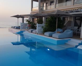 Paralia Luxury Suites