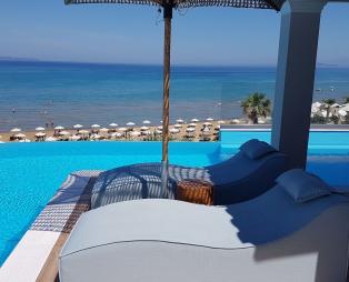 Paralia Luxury Suites