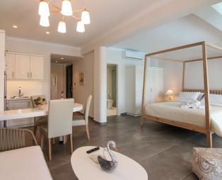 Paralia Luxury Suites