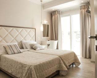 Paralia Luxury Suites